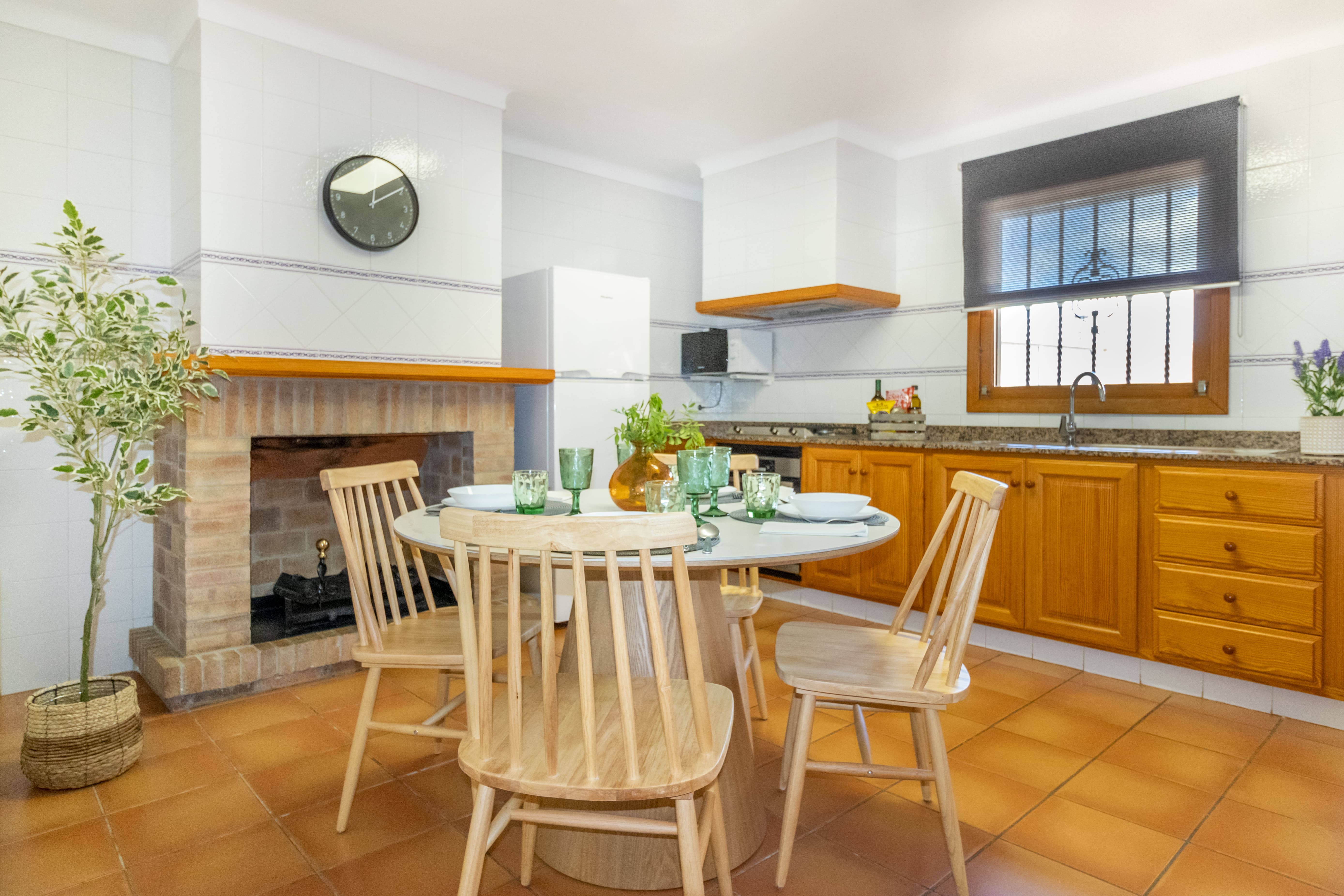 Fully equipped kitchen